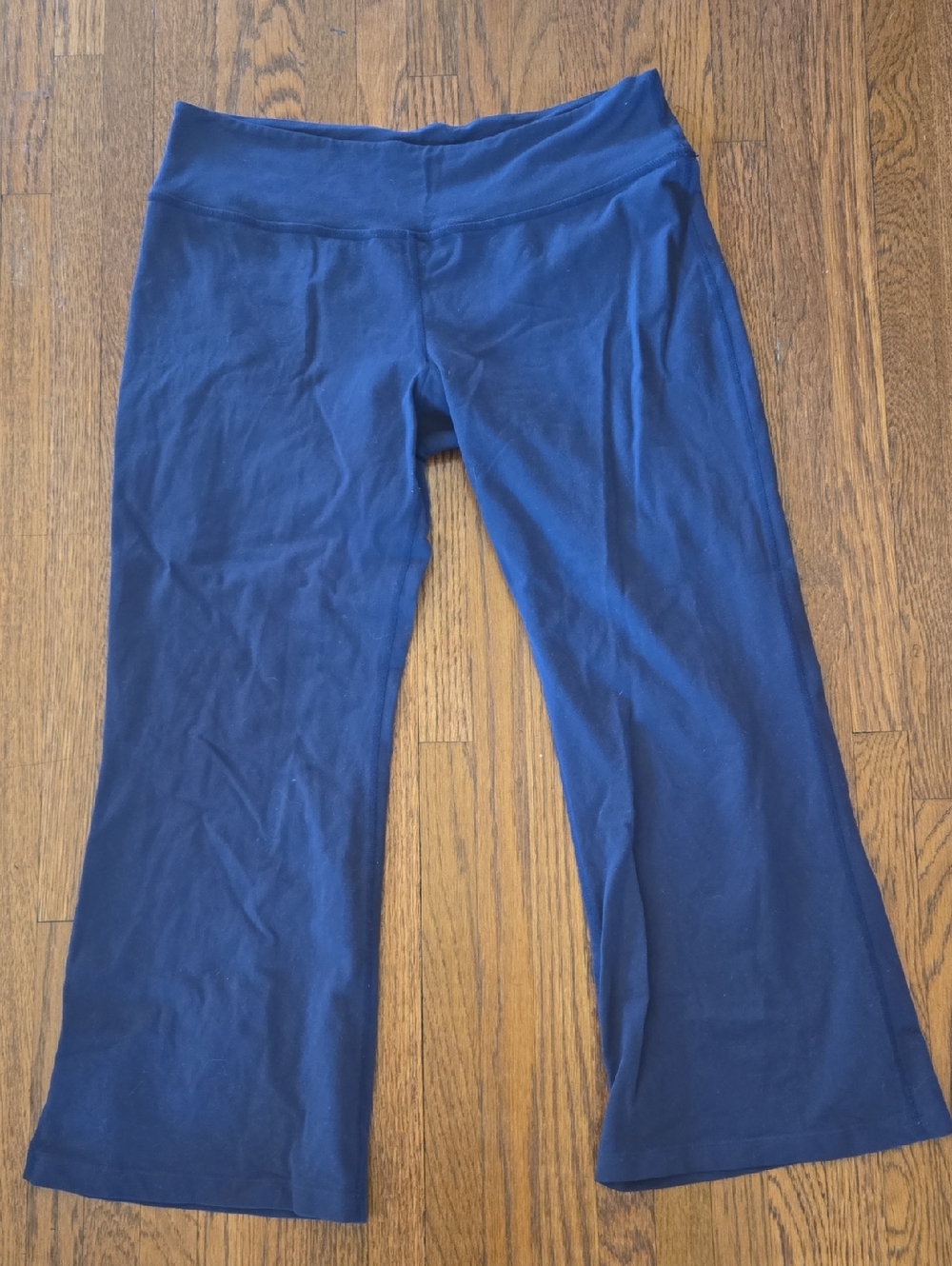 Beyond Yoga Blue High-Waist Flared And Cropped Yoga Pants